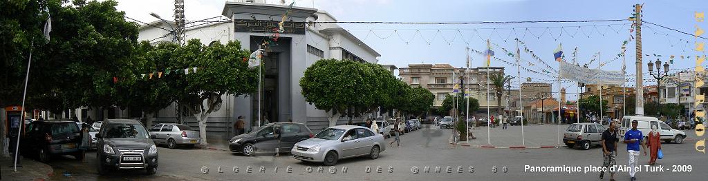 ORAN 2009 pano place d'Ain el Turk .jpg
